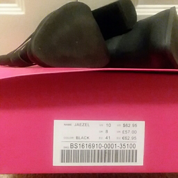 Ankle Boots - Picture 5 of 5